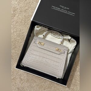 Teddy blake kim croco 9” light grey handbag